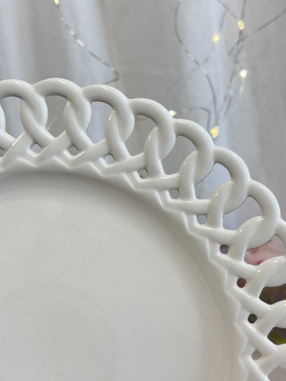Grace Teaware Fine Porcelain White Heirloom Open Lace Dinner Plates Set of 4 - Picture 10 of 11